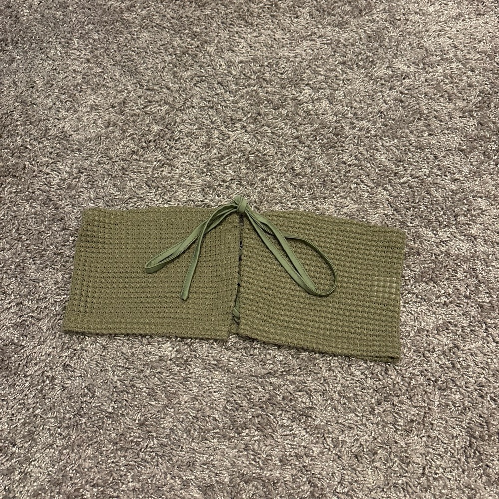 SHEIN Olive Green Knit Strapless Crop Top